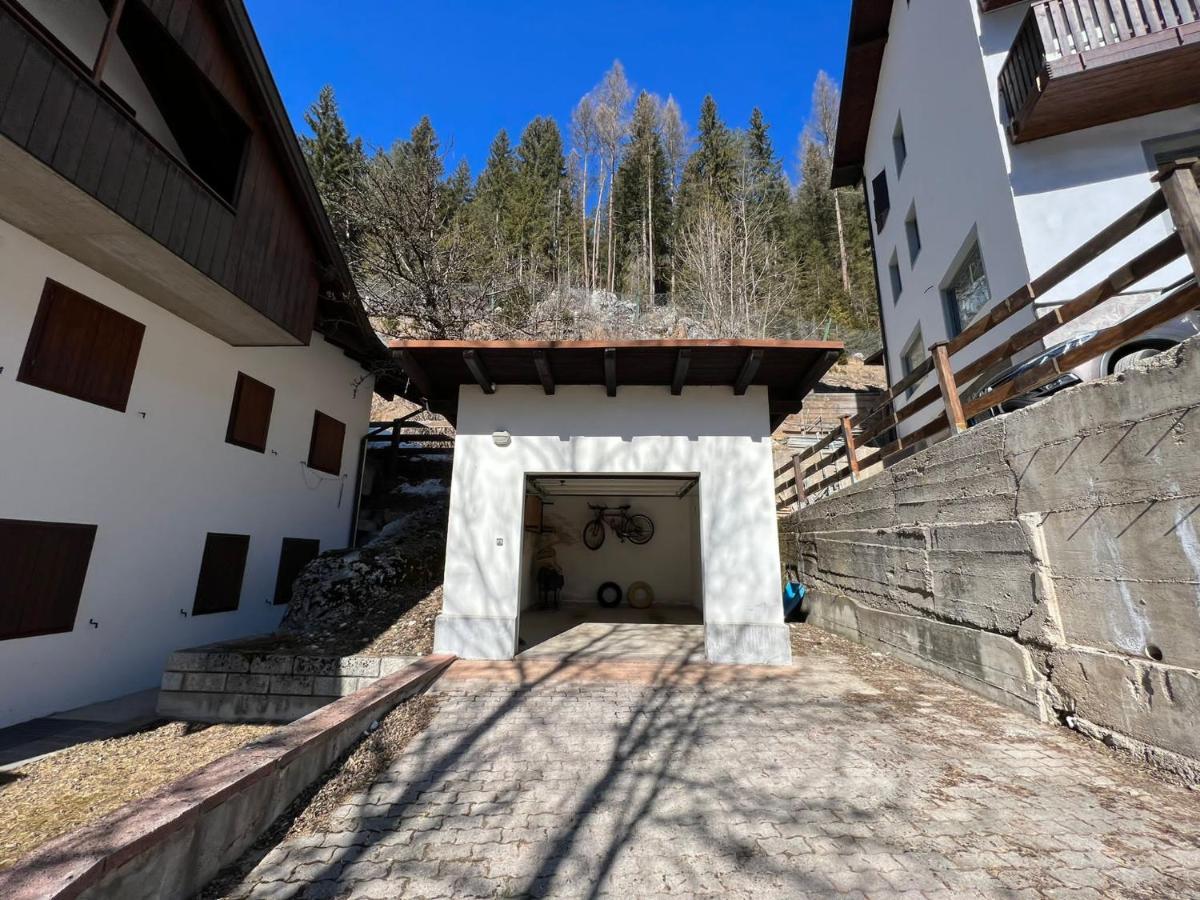 Dolomites Holiday Home Canazei Exteriör bild