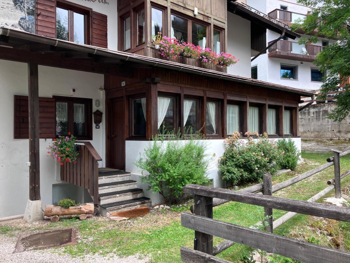 Dolomites Holiday Home Canazei Exteriör bild